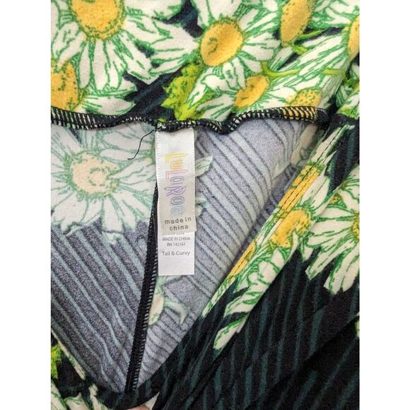 Lularoe Leggings Womens Plus Size TC Tall and Curvy Floral Green Black Daisies - Picture 2 of 2